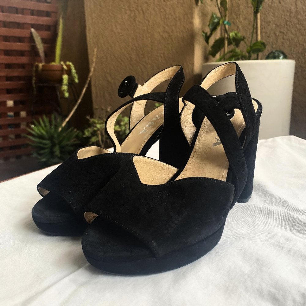 Authentic 🖤Prada🖤 Black Velvet Ankle Strap Platform Heel